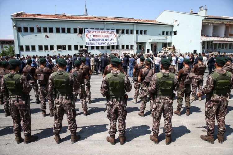 Erdoğan, Özel Harekat Daire Başkanlığı'nı ziyaret etti 19