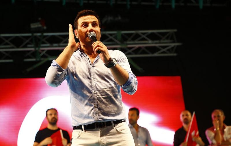 Demokrasi nöbetlerine katılan ünlüler 10