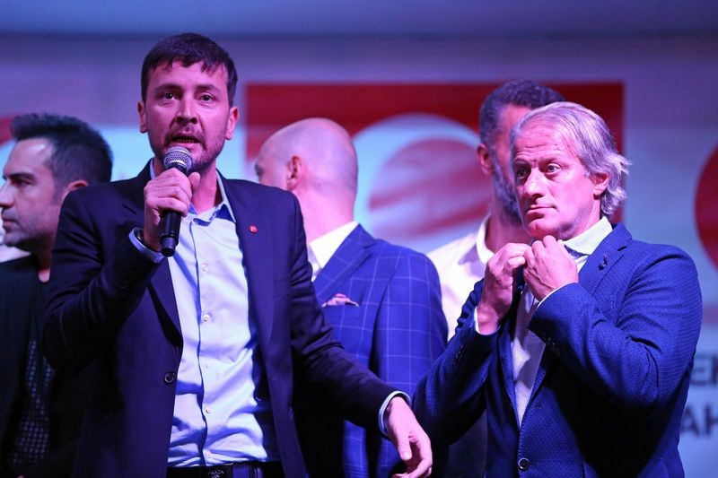 Demokrasi nöbetlerine katılan ünlüler 15