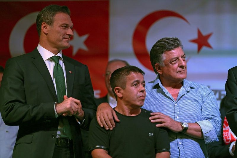 Demokrasi nöbetlerine katılan ünlüler 18