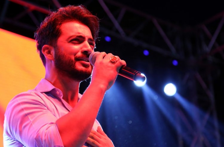 Demokrasi nöbetlerine katılan ünlüler 27