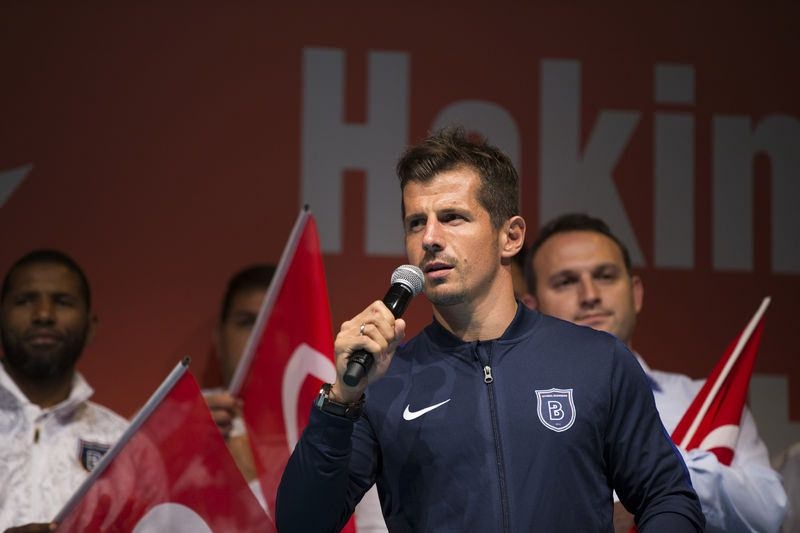 Demokrasi nöbetlerine katılan ünlüler 28