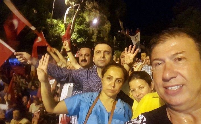 Demokrasi nöbetlerine katılan ünlüler 34