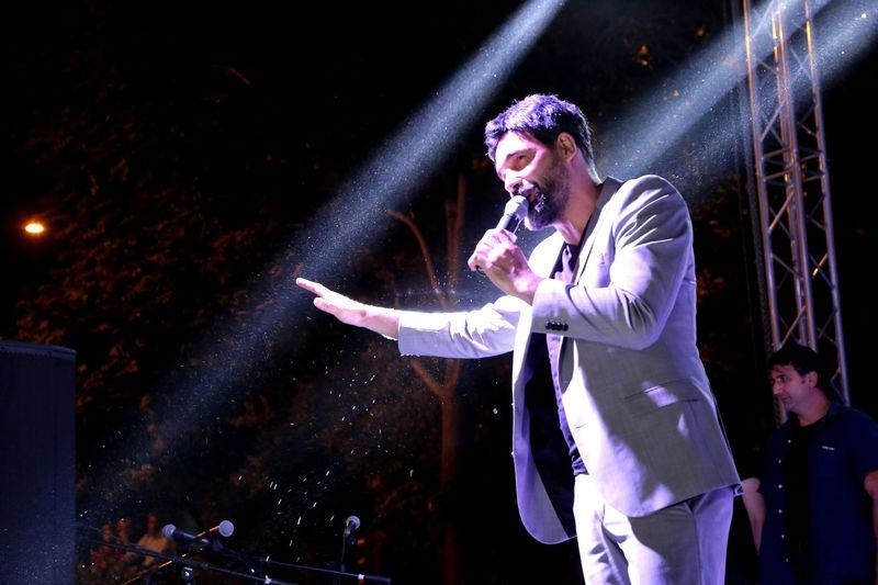 Demokrasi nöbetlerine katılan ünlüler 5