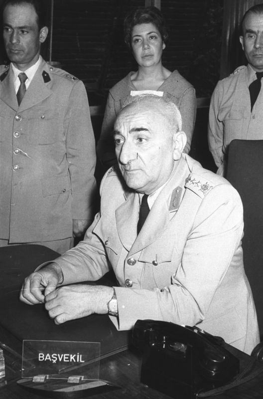Türkiye siyaseti ve darbeler 20