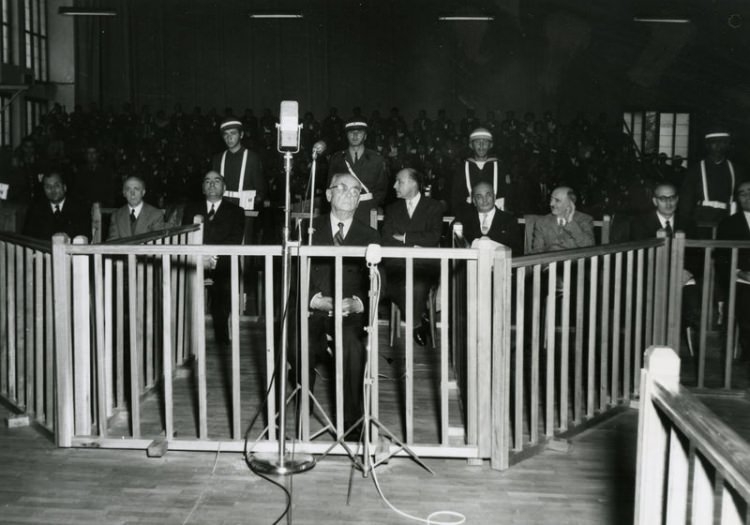 Türkiye siyaseti ve darbeler 28