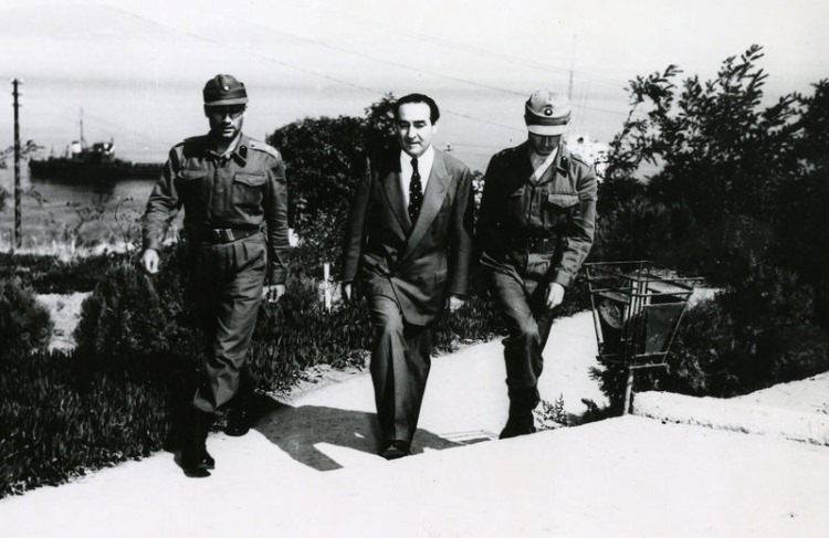 Türkiye siyaseti ve darbeler 31