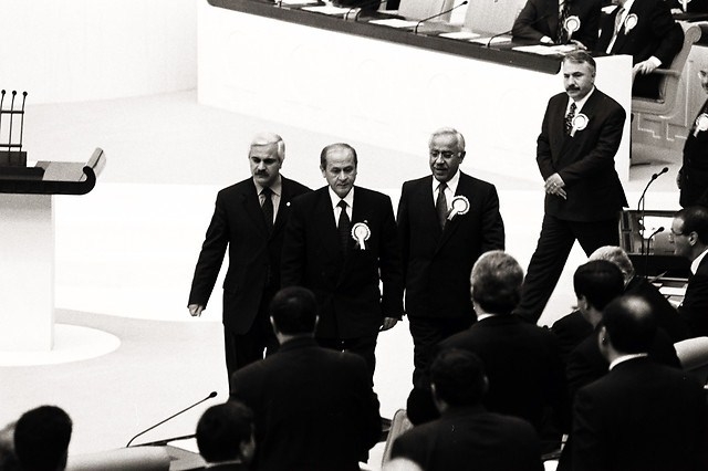 Türkiye siyaseti ve darbeler 61