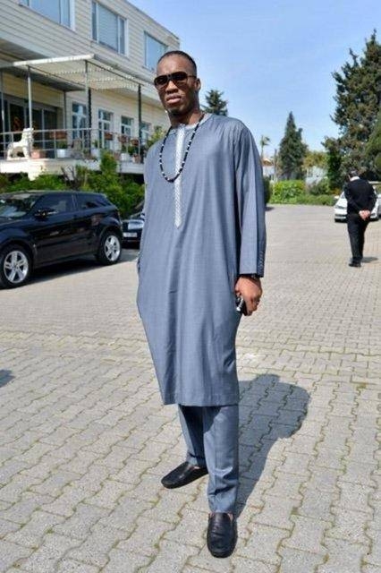 Emre Mor'un kıyafeti sosyal medyayı salladı! 20