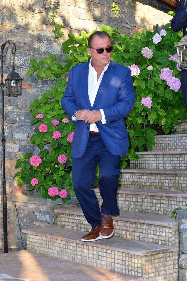 Emre Mor'un kıyafeti sosyal medyayı salladı! 39