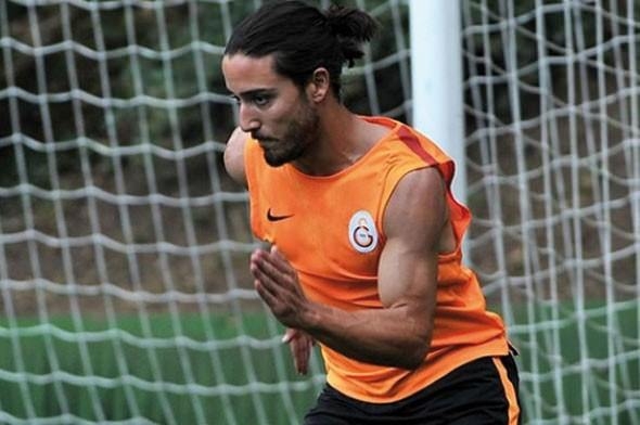 G.Saray'da beklenen oldu! 4 isim idmana alınmadı 5