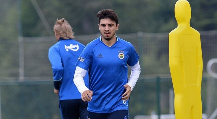 Sosyal medyayı salladı! 'Ozan yaz boşluk bırak...' 8