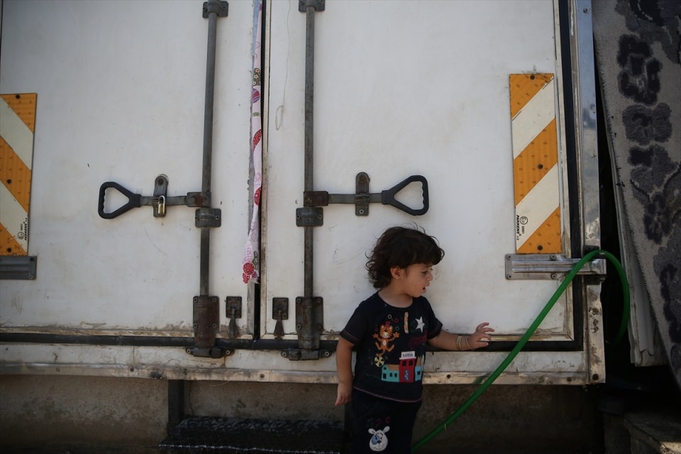 Kamyon kasasında hayat mücadelesi 17