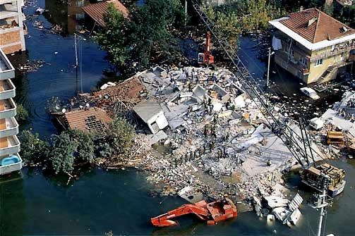 Marmara Depremi'nin 17.yıldönümü 68