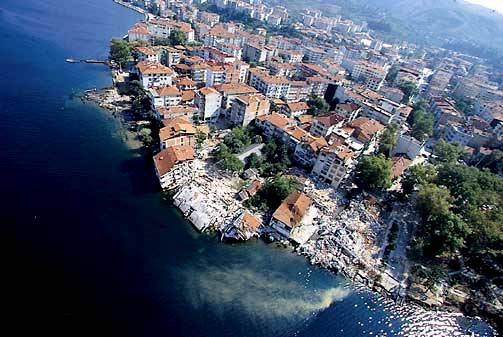 Marmara Depremi'nin 17.yıldönümü 79