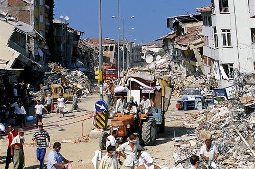 Marmara Depremi'nin 17.yıldönümü 80