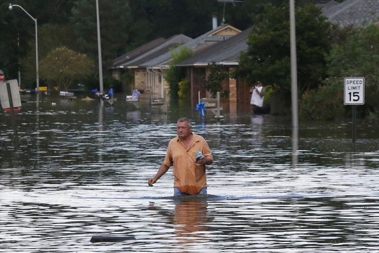 ABD'de sel: 20 bin kişi tahliye edildi 10