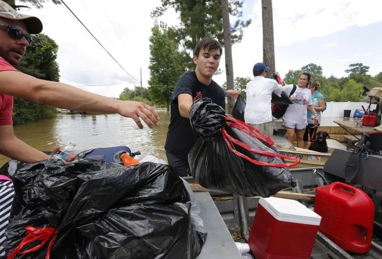 ABD'de sel: 20 bin kişi tahliye edildi 16