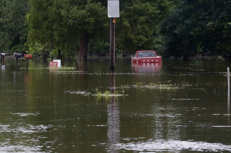 ABD'de sel: 20 bin kişi tahliye edildi 4