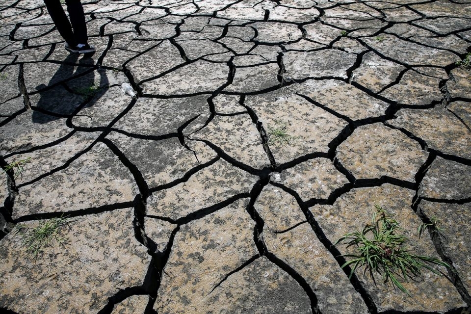 Sular çekilince tamamen ortaya çıktı 6