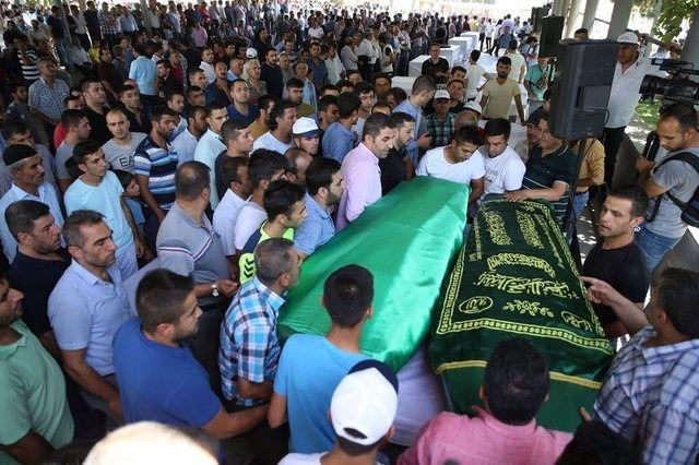 Çocuk bombacıyla çocukları katlettiler 25