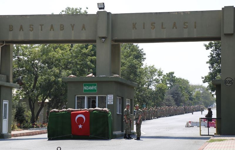 İstanbul'daki kışlalar şehir dışına taşınıyor 16