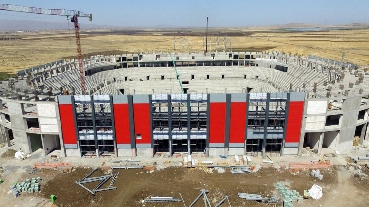 Türkiye'nin yeni stadyumları göz kamaştırıyor 18