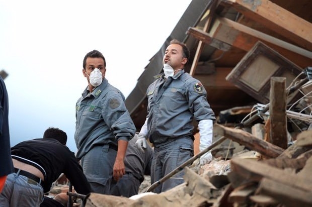 İtalya’da deprem: 6 ölü 11