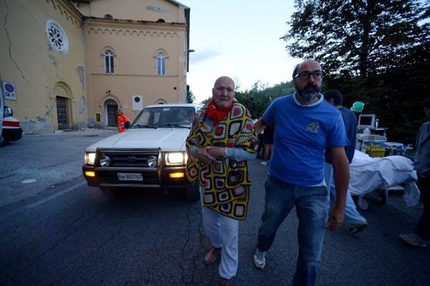 İtalya’da deprem: 6 ölü 16