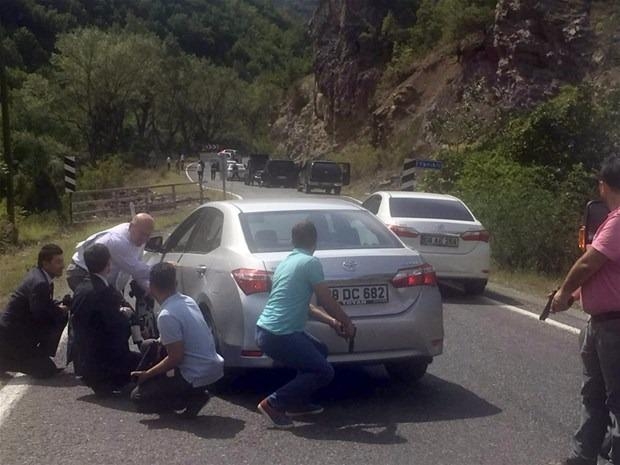 Kılıçdaroğlu'nun konvoyuna saldırı 10