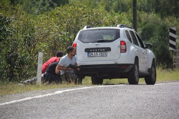 Kılıçdaroğlu'nun konvoyuna saldırı 3