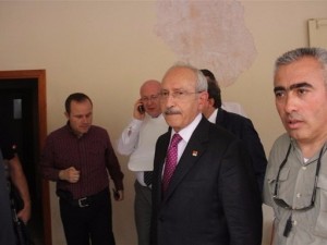 Kılıçdaroğlu'nun konvoyuna saldırı