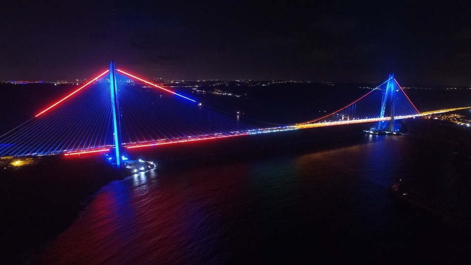 3. Köprü'de dikkat çeken ayrıntı 34