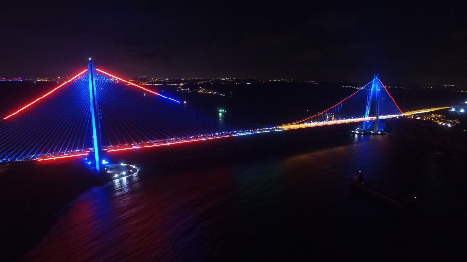 3. Köprü'de dikkat çeken ayrıntı 37