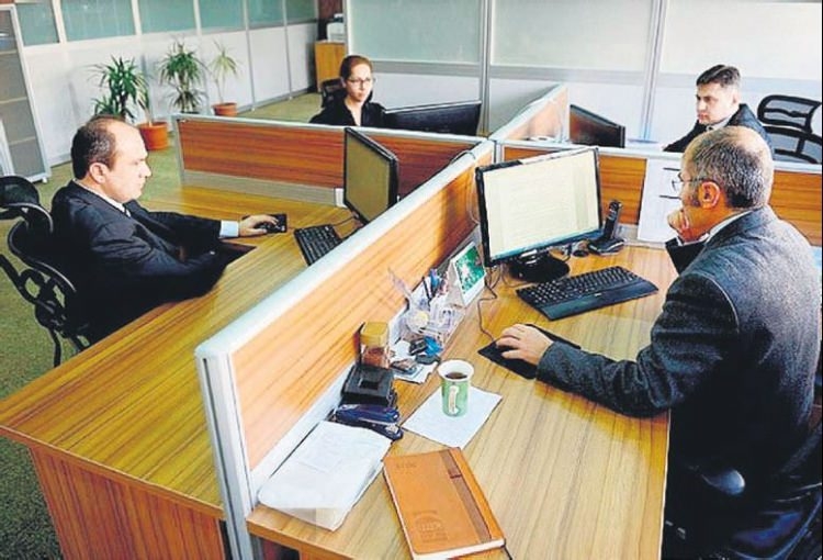 Yıl sonuna kadar 67 bin 504 memur alınacak 11