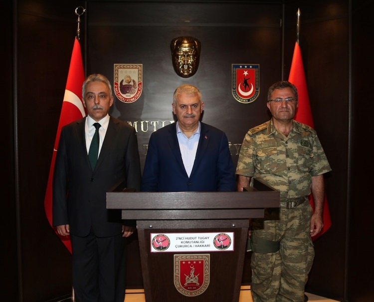 Binali Yıldırım Çukurca Tugay'ını ziyaret etti 3