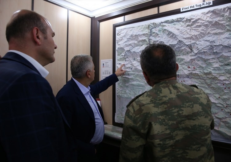 Binali Yıldırım Çukurca Tugay'ını ziyaret etti 4