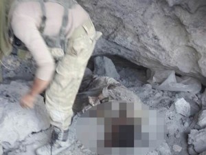 PKK'lı cesetleri etrafa saçılmış!