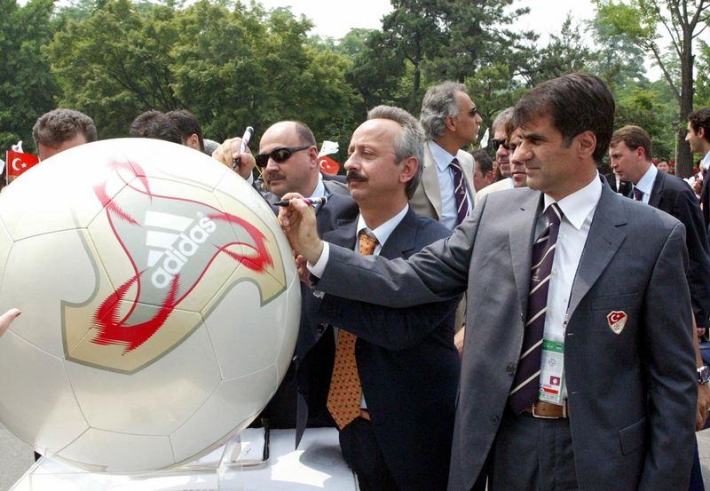 Milli Takım'ın yakın tarihinden unutulmaz kareler 90