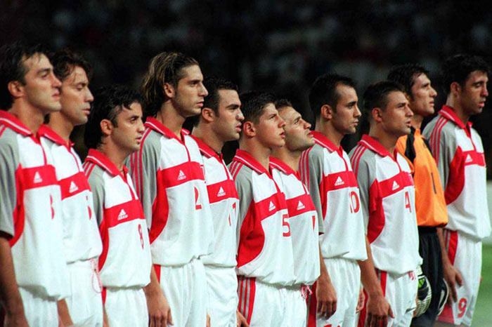 Milli Takım'ın yakın tarihinden unutulmaz kareler 98
