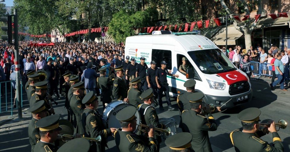 Türkiye şehitlerini uğurluyor 1