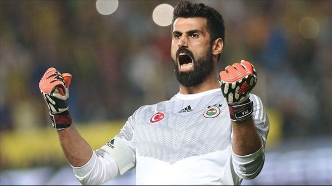 İşte Süper Lig'in en çok kazanan futbolcusu 8