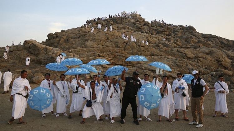 Kabe'den insan manzaraları 104