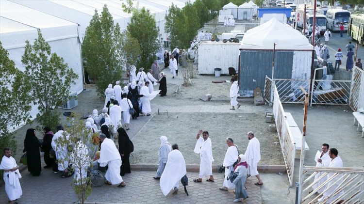 Kabe'den insan manzaraları 106