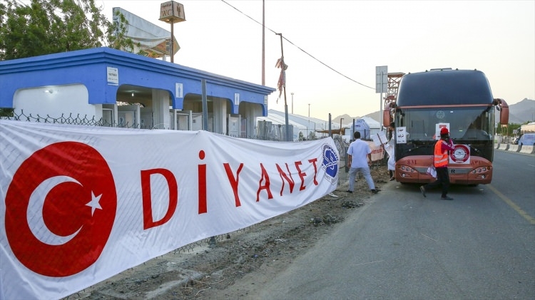 Kabe'den insan manzaraları 108