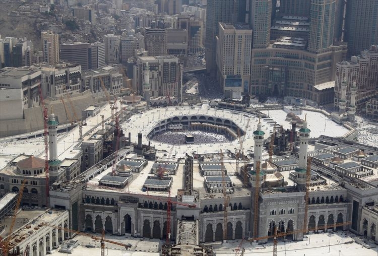 Kabe'den insan manzaraları 115