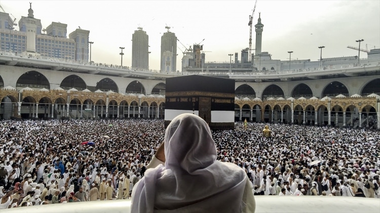 Kabe'den insan manzaraları 119