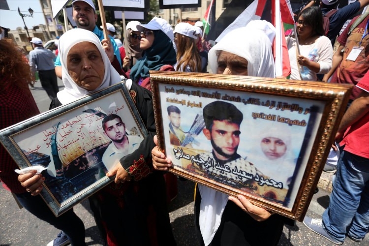 Kabe'den insan manzaraları 124