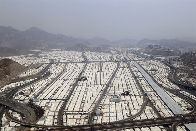 Kabe'den insan manzaraları 25