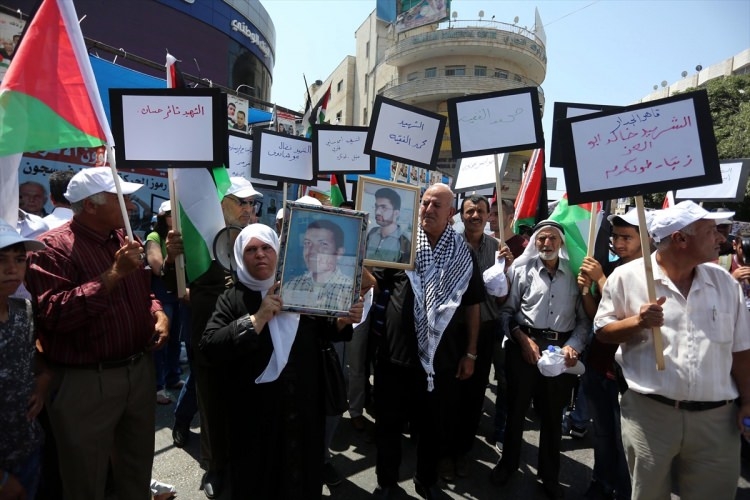 Kabe'den insan manzaraları 63